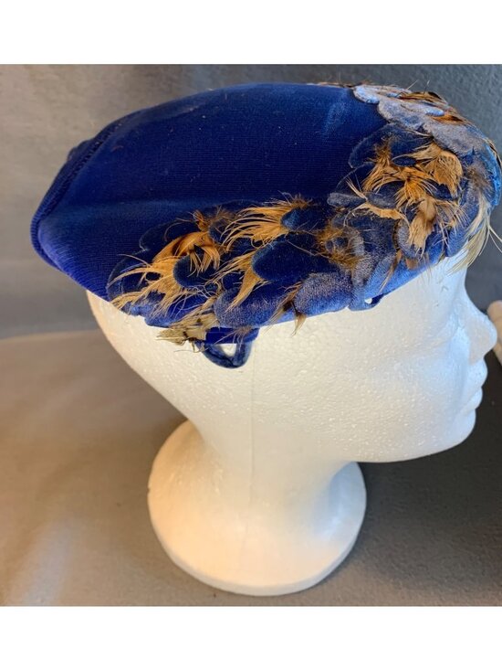 Nina Ladies Blue Velvet Hat with Feathers Hat Size 22 Vintage